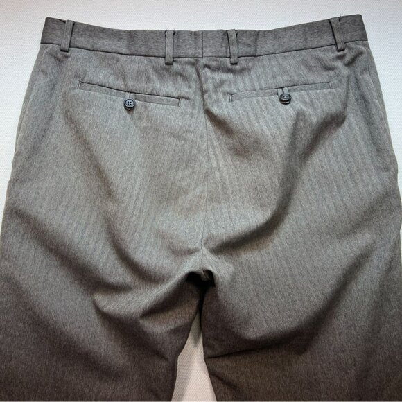 Banana Republic Mens Tailored Slim Fit Pants Size 35x32 Gray Pinstriped Workwear - Picture 10 of 11